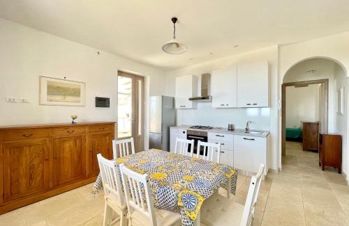 Marina di Felloniche Casa | CASA ELAIO - immersa negli ulivi con vista sul mare Ionio
