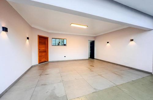 Ourinhos Casa | Casa em bairro nobre + 3 quartos com ar e 2 vagas