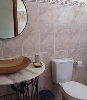 Jacone Casa | Casa em poucos passos da praia de Jaconé