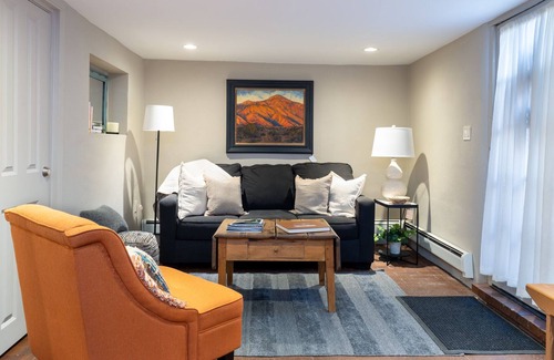 Historic Eastside Casa | Casa En Canyon