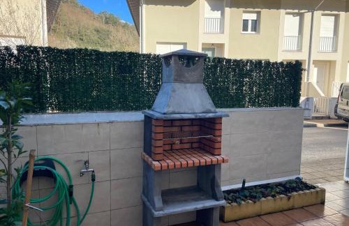 Arredondo Casa | Casa en la montaña con piscina de temporada