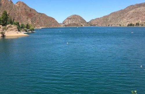 Rincon del Atuel Casa | Casa en Los Reyunos, Ubicación perfecta Frente al lago