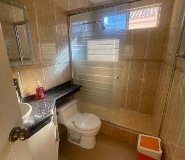 Data de Villamil Casa | Casa en urbanización privada a 2 minutos caminando de la playa, Vía a Data