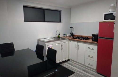 San Ramon Casa | Casa entera con 5 habitaciones 2 baños y estacionamiento para 2 vehículos