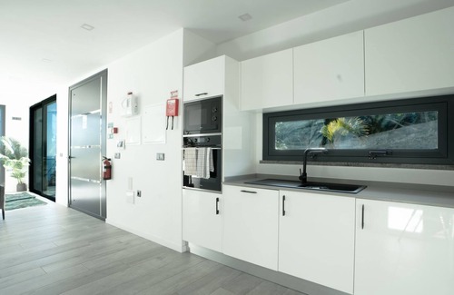 Imaculado Coracao de Maria Casa | Casa Erbozeta by LovelyStay