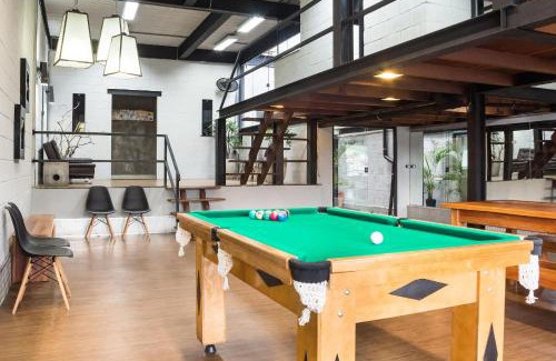 Portal da Ferradura Apartamento | Casa Estilo Industrial em Búzios