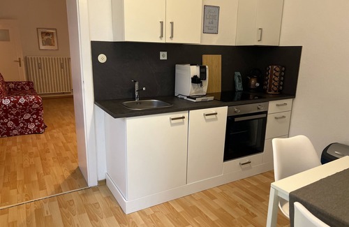 Duisburg Mitte Apartamento | Casa Estrella -5 min zum Duisburg Hbf, -nähe Uni Duisburg/essen -erdgeschoss