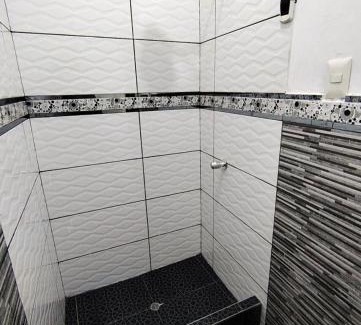 San Ramón Casa | Casa familiar con parrilla, piscina, WiFi y cesped