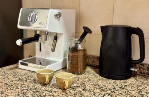 Las Jaras Casa | Casa familiar junto al Lago de la Encantada con zona de juegos, BBQ y cine