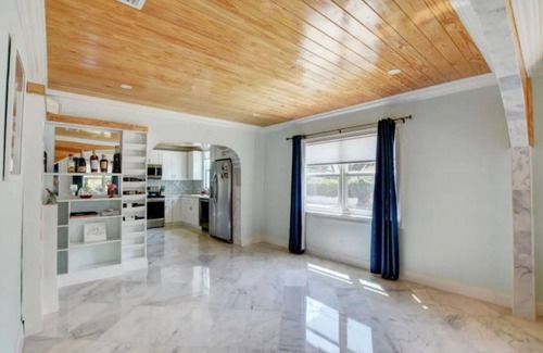 Sunshine Park Casa | Casa Flamingo