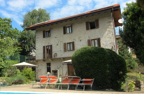 Vacciago Apartamento | Casa Frey apt. 1 three-room apartment on Lake Orta with garden and swimming pool