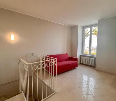 Ospedaletti Apartamento | Casa Fronte Mare