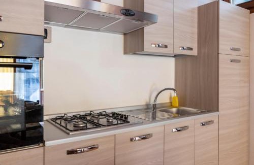 Costa Volpino Apartamento | Casa Girasole, Costa Volpino
