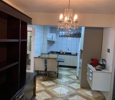 Foz do Iguacu Casa | casa grande para até 15 pessoas