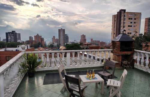 Los Naranjos Casa | Casa Hévenie, Amplia, familiar, cómoda y bien ubicada