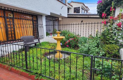 Suba Casa | Casa Hotel Jardin Utópico