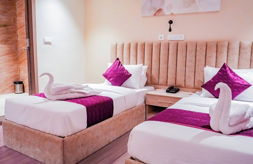 Financial District Hotel | Casa Hotels and Suites Gachibowli