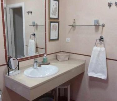 Navarredonda de Gredos Casa | Casa Iona chalet adosado con vistas a la montaña