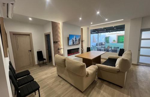 Campotejar Casa | Casa Jardin Las Eras De Campotejar