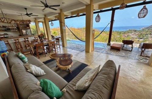 Mazunte Villa | Casa la Vista: New, luxury villa with infinity pool & ocean views