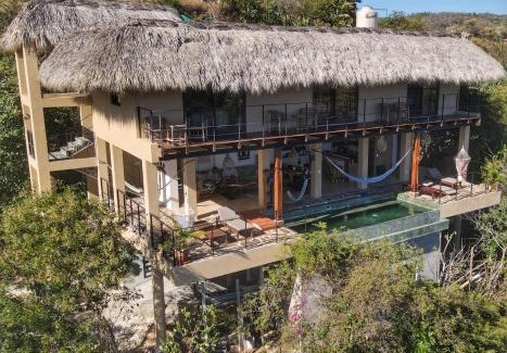 Mazunte Villa | Casa la Vista: New, luxury villa with infinity pool & ocean views