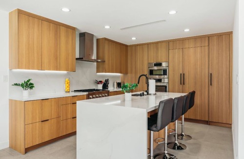 Encino Casa | Casa Leona - Modern Masterpiece Behind Private Gates w/ Pool & Chef's Kitchen