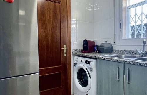 L'Escala Chalet De Esquí | RAMBLA MALLOLS 9, CASA LIA