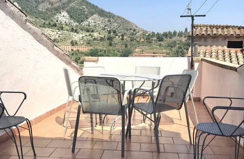 Beceite Apartamento | Casa Lola en Beceite rodeados de montañas y ríos