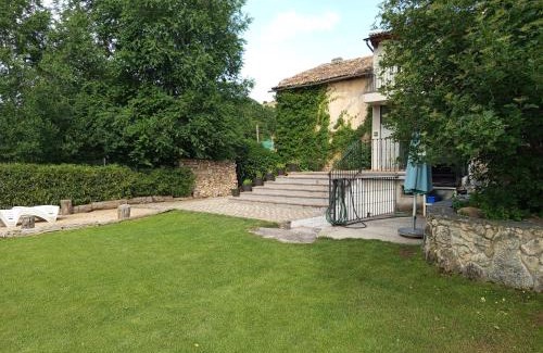 Pradena Casa | Casa los Tres Nogales