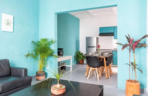 Álvaro Obregón Condominio | Casa Lumo | 3BR Vintage Charm w/Rooftop Roma Norte