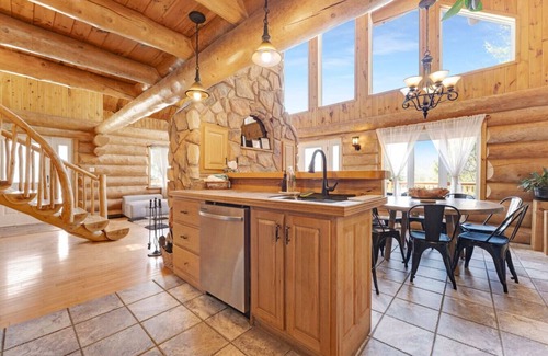 Val-des-Monts Apartamento | Casa Madera - 11 Acres/SPA/Close to Lac McGregor