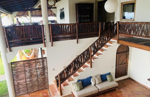 Troncones Cama Y Desayuno | Casa Manzanillo - Hotel Buy Out - Beach Front Location at Manzanillo Bay, 7 BR,