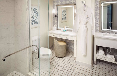 Old Town Complejo | Casa Marina Key West, Curio Collection by Hilton
