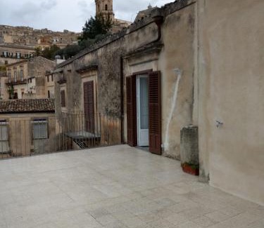 Modica Casa | Casa Mavì Limite delle due Matrici