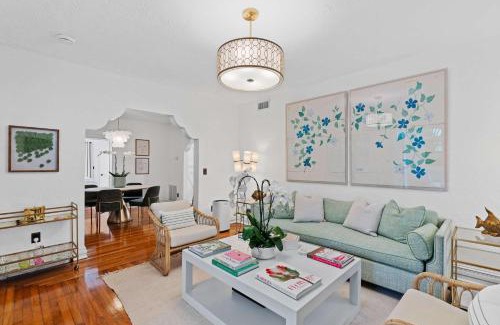 Sunshine Park Casa | Casa Michaeline - Escape to a Glamorous Spanish Pool Oasis