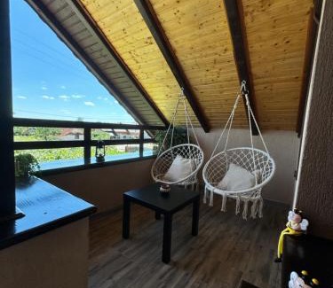 Baia de Fier Casa | Casa Mis