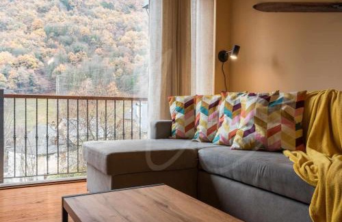 Las Bordas Casa | Casa Montjòia by SeaMount Rentals