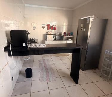 Centro Casa | Casa na praia de Bertioga com Pscina e Churrasqueira - até 10 Pessoas