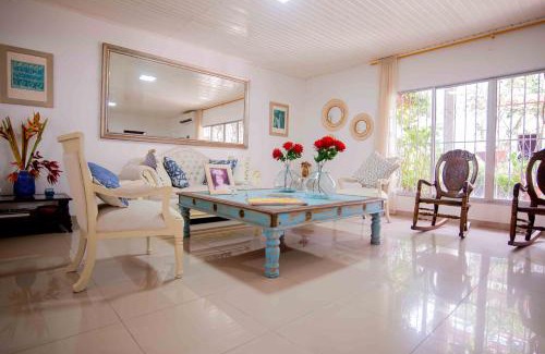 Riohacha Casa | Casa Nora Alojamiento Entero, 4 Habitaciones Capacidad Máxima 9 huéspedes
