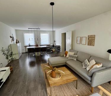 Herford Casa | "Casa Nova - Garden Retreat Herford" ruhiges Townhouse mit Garten & Stil nahe Messe Bad Salzuflen