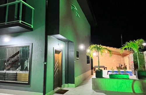 Centro Casa | Casa Pé na Areia com Piscina Climatizada