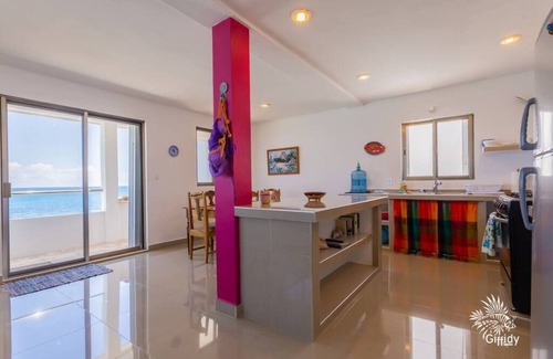 Colonia Meteorológico Apartamento | Casa Perla Suite 2 : Caribbean Oceanfront 2 Bdrm w/rooftop dipping pool