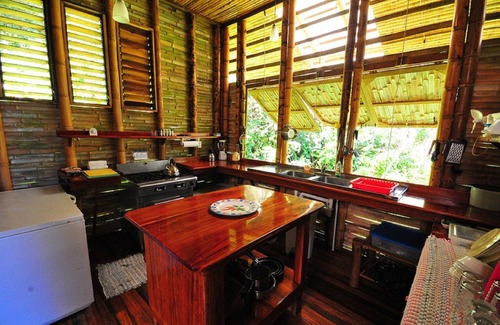 Cabo Matapalo Casa | Casa Pina, Bamboo Beach House. Premios de la Asociación de 8 viajeros, (Véase también Casa Bambu)