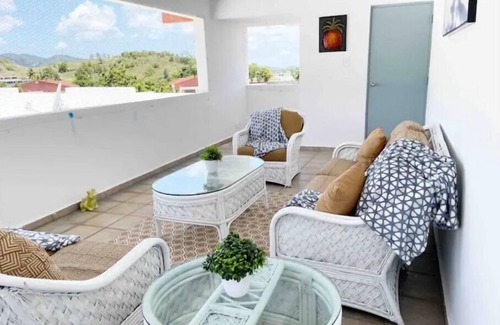 Quebrada Vueltas Condominio | Casa PIÑA, 3 bedroom condo with pools & gated area