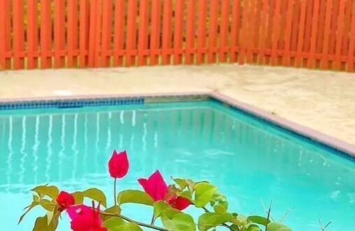 Quebrada Vueltas Condominio | Casa PIÑA, 3 bedroom condo with pools & gated area