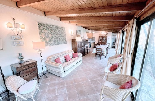 Spoleto Apartamento | Casa Piscina sleeps 5, pretty setting next to pool with private garden nr pool
