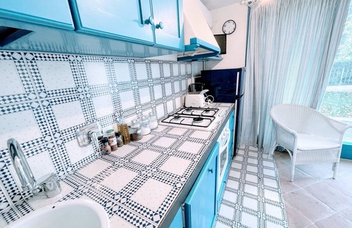 Spoleto Apartamento | Casa Piscina sleeps 5, pretty setting next to pool with private garden nr pool