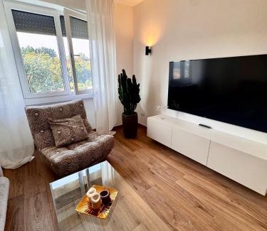 Gallarate Apartamento | Casa Pradisera