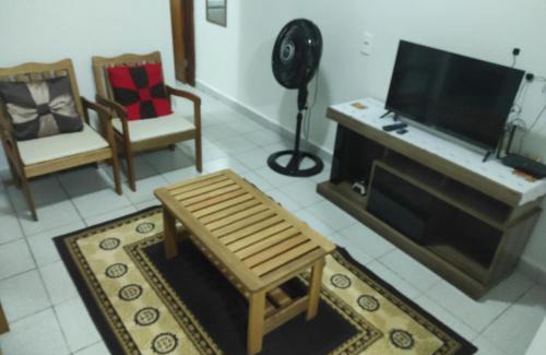 Custodio Pereira Casa | Casa Recanto Feliz, espaço inteiro em Uberlândia próximo ao Umuarama e Aeroporto