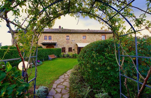 Castelnuovo Berardenga Apartamento | Casa Rossella - ArcenoRentalsClub Romantic flat in Chianti Wifi Concierge Pool